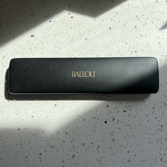 Elegant Sterling Silver Bracelet - Picture 5 of 5